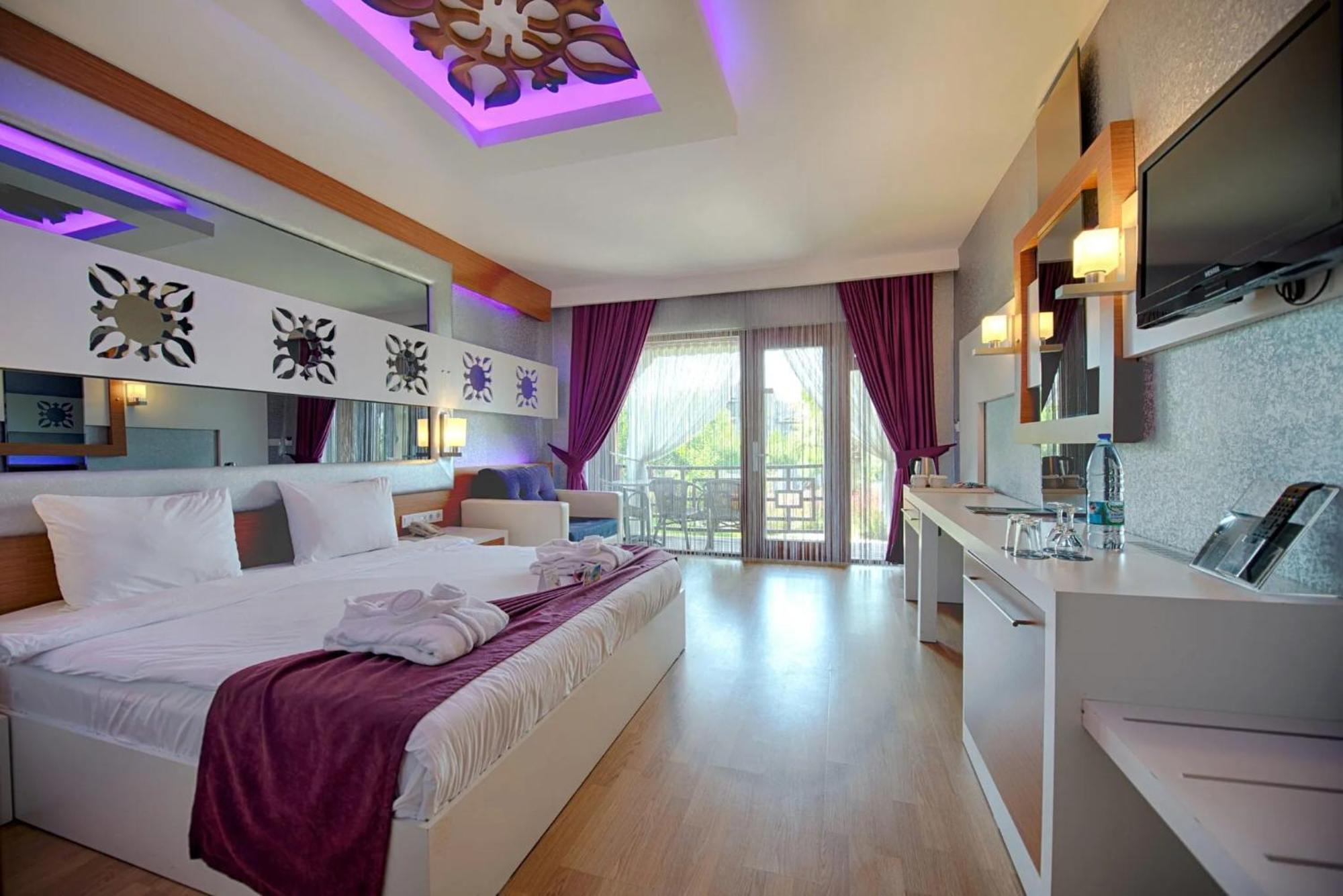 Flora Garden Beach Hotel - Adults Only 16 Plus - Couples Concept Kızılot Eksteriør billede